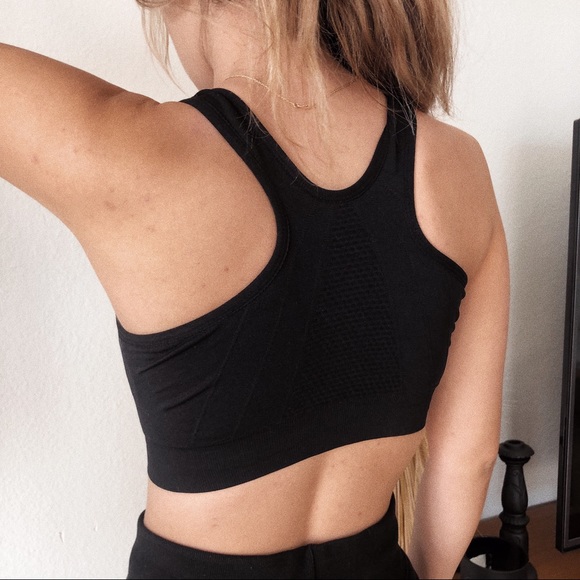 BLACK STRETCHY FRONT ZIPPER SPORT BRA - Picture 3 of 5